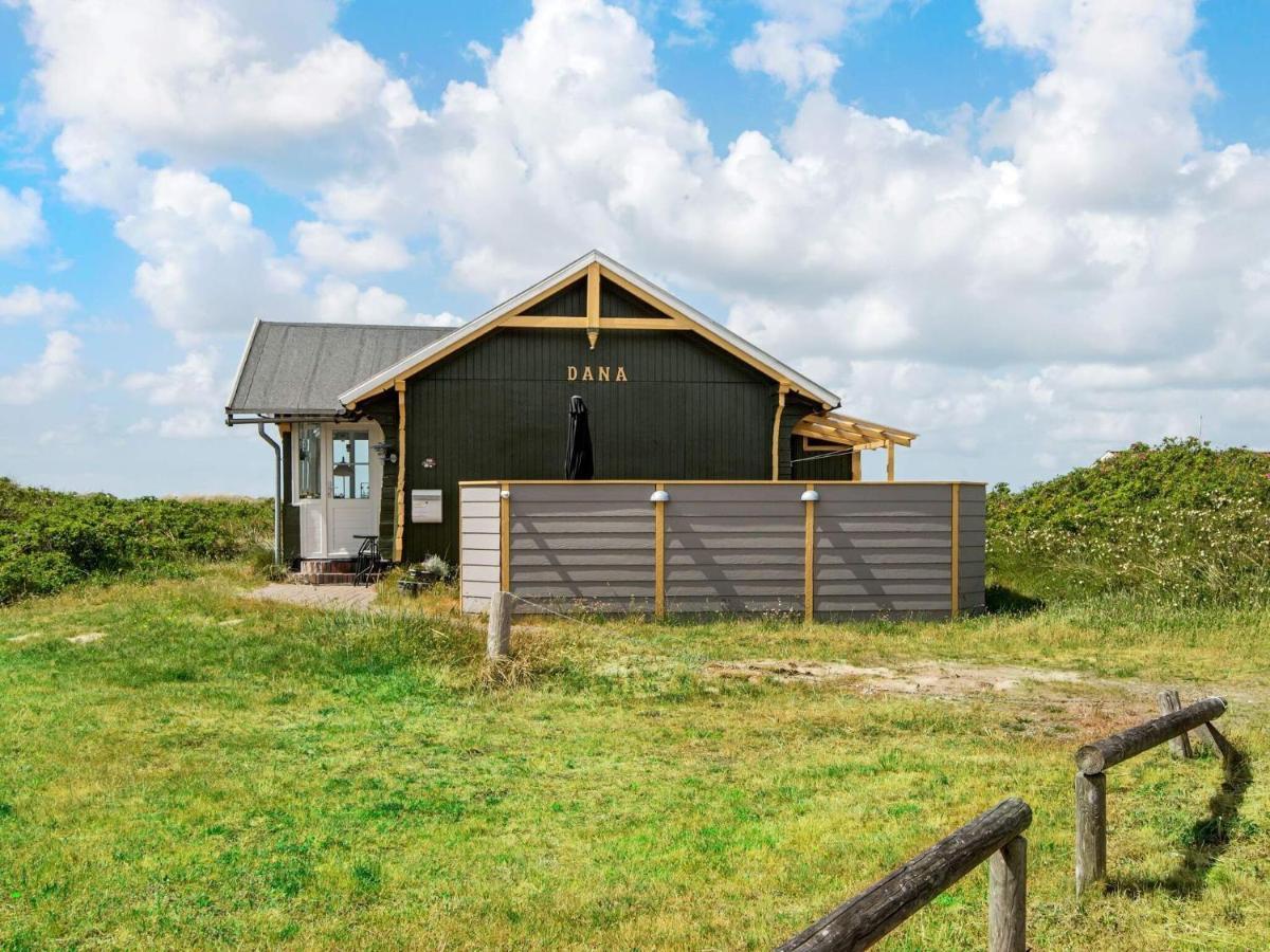 4 Person Holiday Home In R M Lakolk ภายนอก รูปภาพ